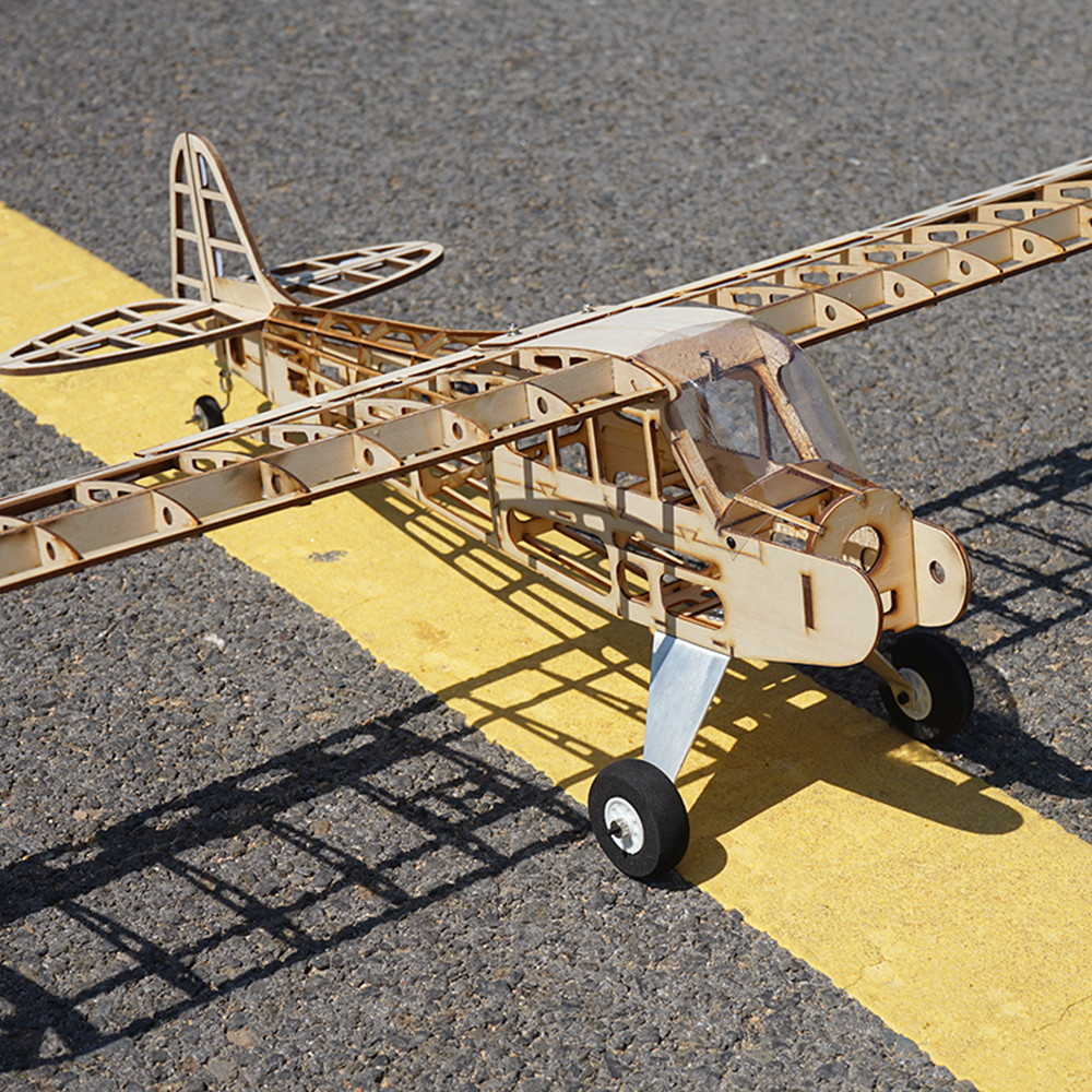 Kit de Avión RC RealHawk J3 Cu - Diy Electronics India reseña y precio